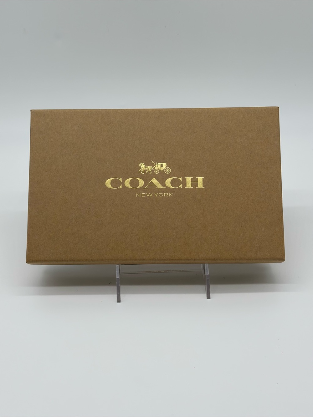 Coach White Wristlet with Pink Star Motif and Gold Charm - Picture 5 of 7